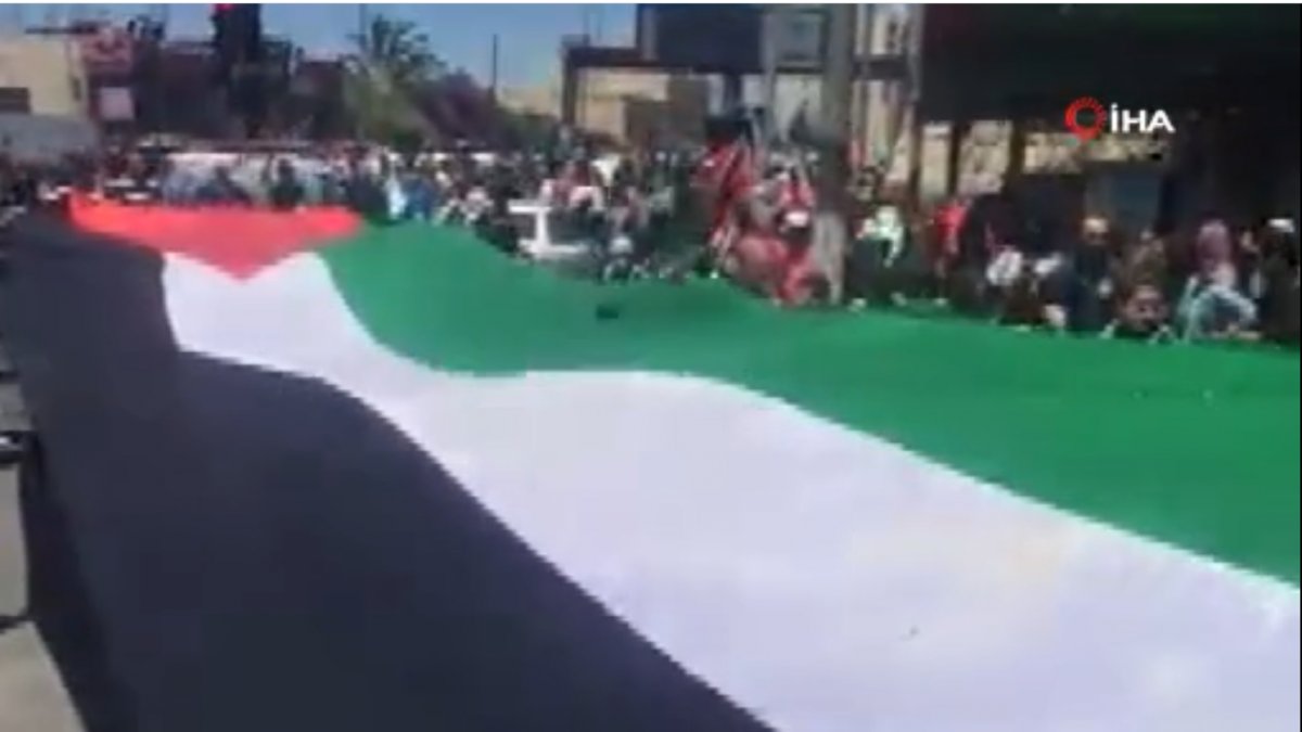 Kudüs’te İsrail’i protesto için kepenk indirdiler #2