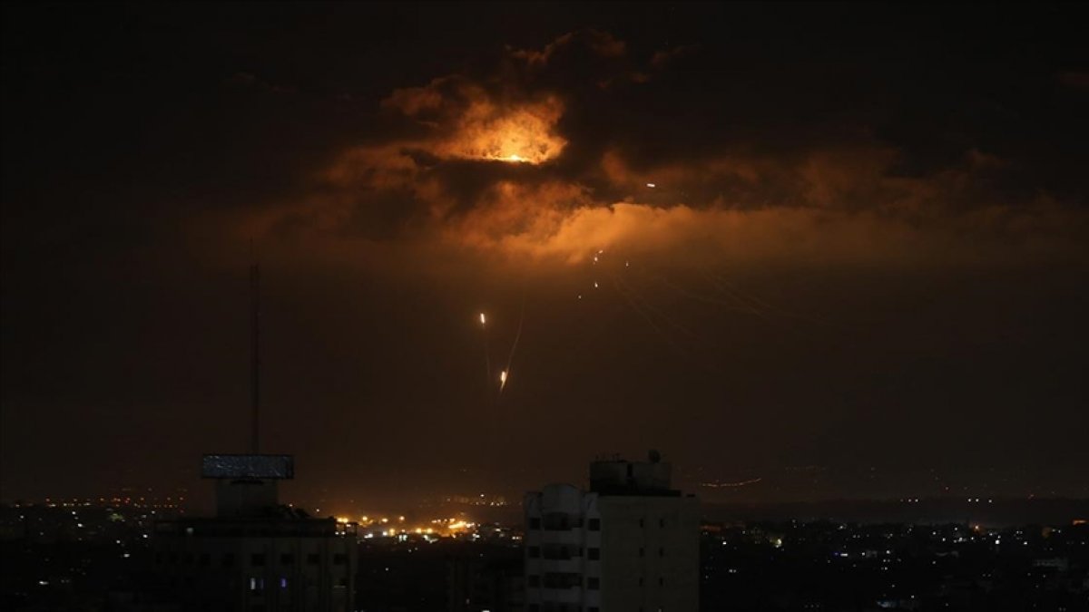 Lübnan dan İsrail e roket atıldı İsrail hemen karşılık verdi #1
