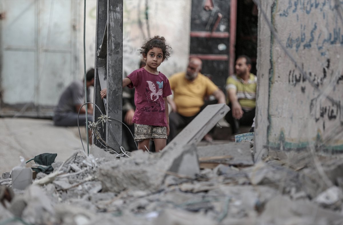 İsrail hava saldırısında travma tedavisi gören 11 çocuk öldü #4