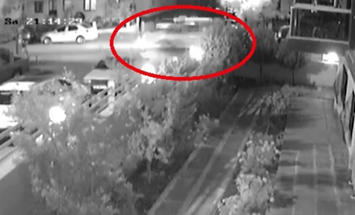 İzmir de kamyonetin çarptığı iki çocuk yola savruldu  #1