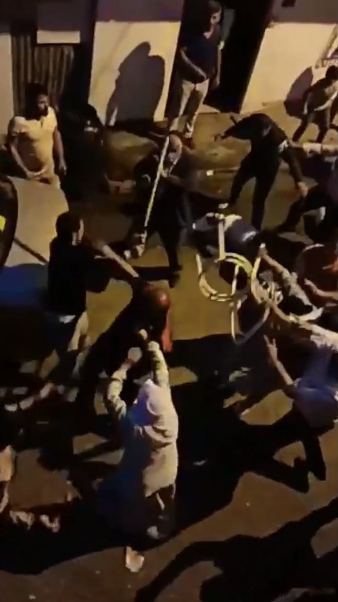 Bursa’da sokak kavgası: Taş, sopa sandalyeler ile saldırdılar #6
