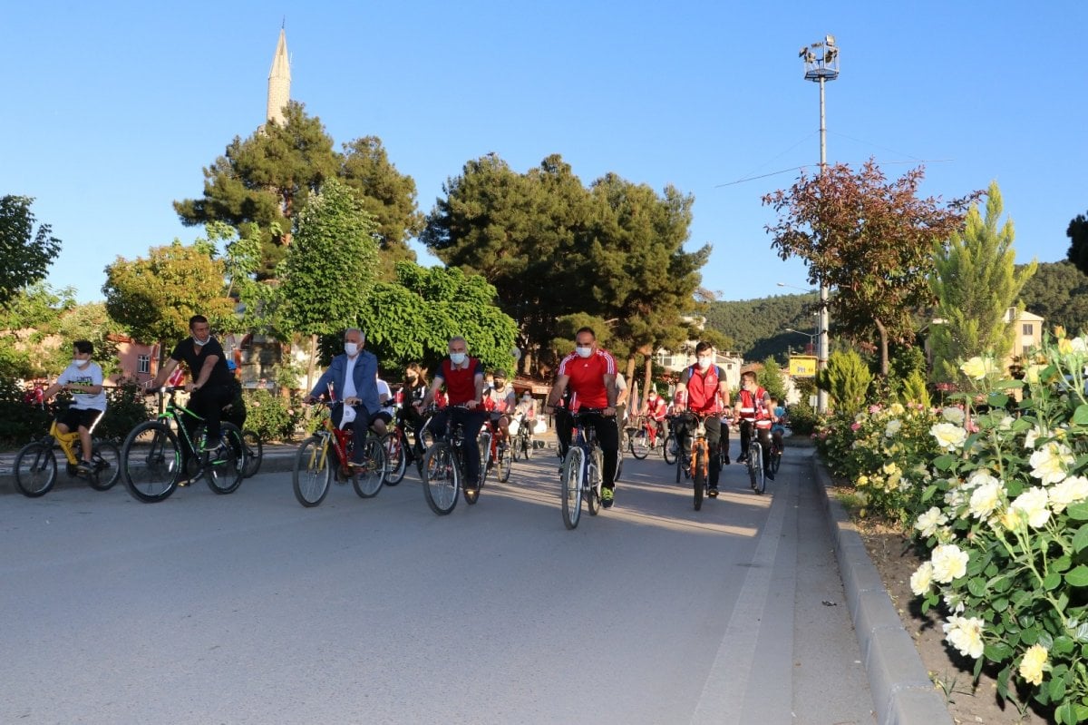 Amasya da 102. yılda ‘102 bisikletle şehir turu’ düzenlendi #3