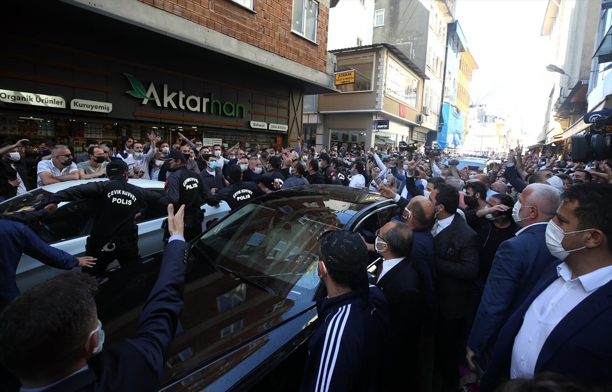 Meral Akşener, Rize Çayeli nde protesto edildi #3