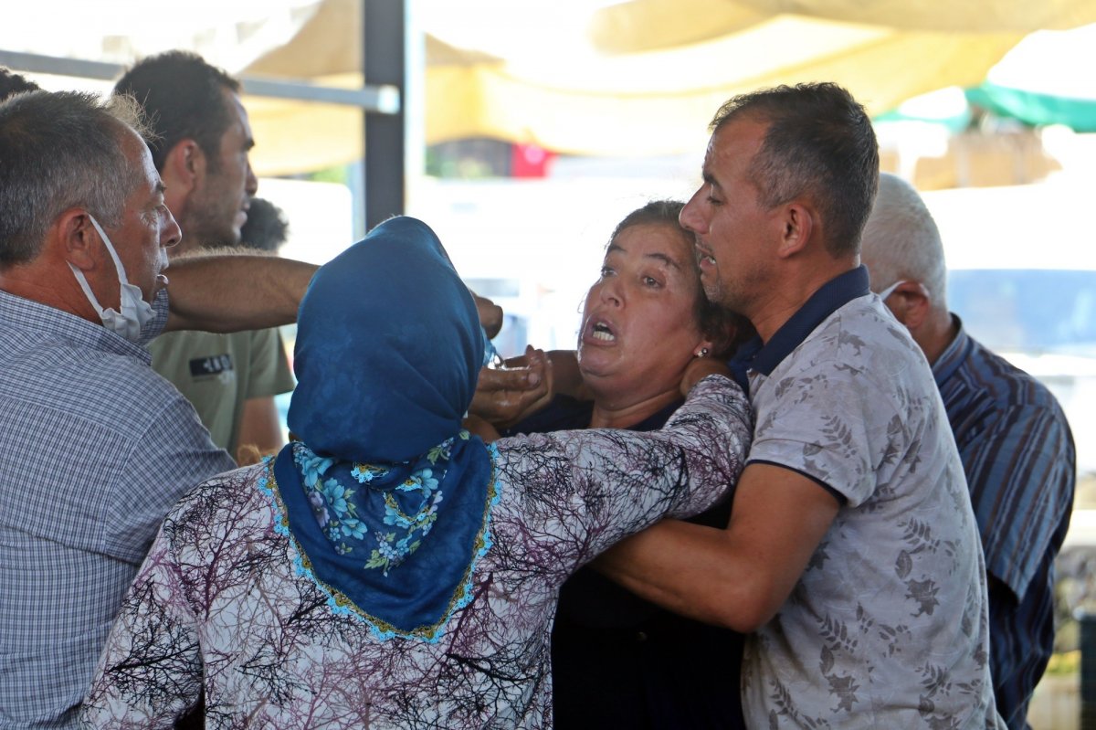 Antalya’da kamyon çarpan 4 yaşındaki çocuk hayatını kaybetti #5