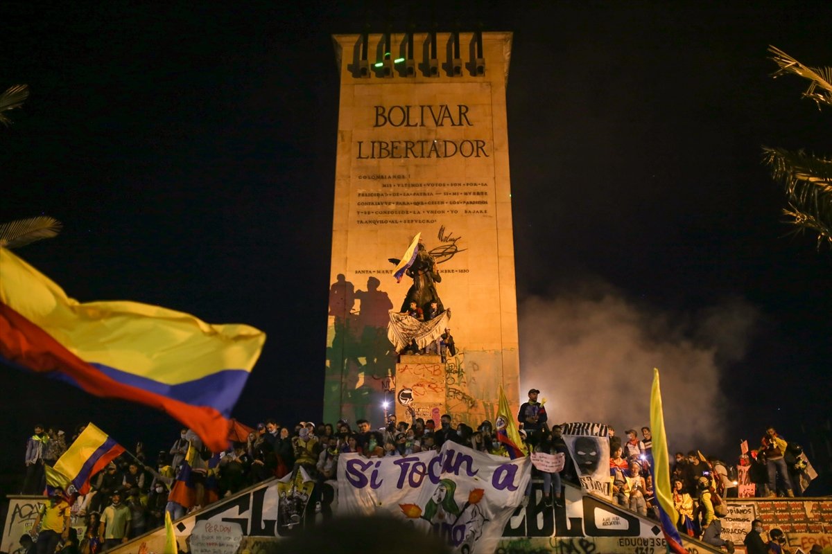 Kolombiya’da hükümet karşıtı protestolar devam ediyor #4