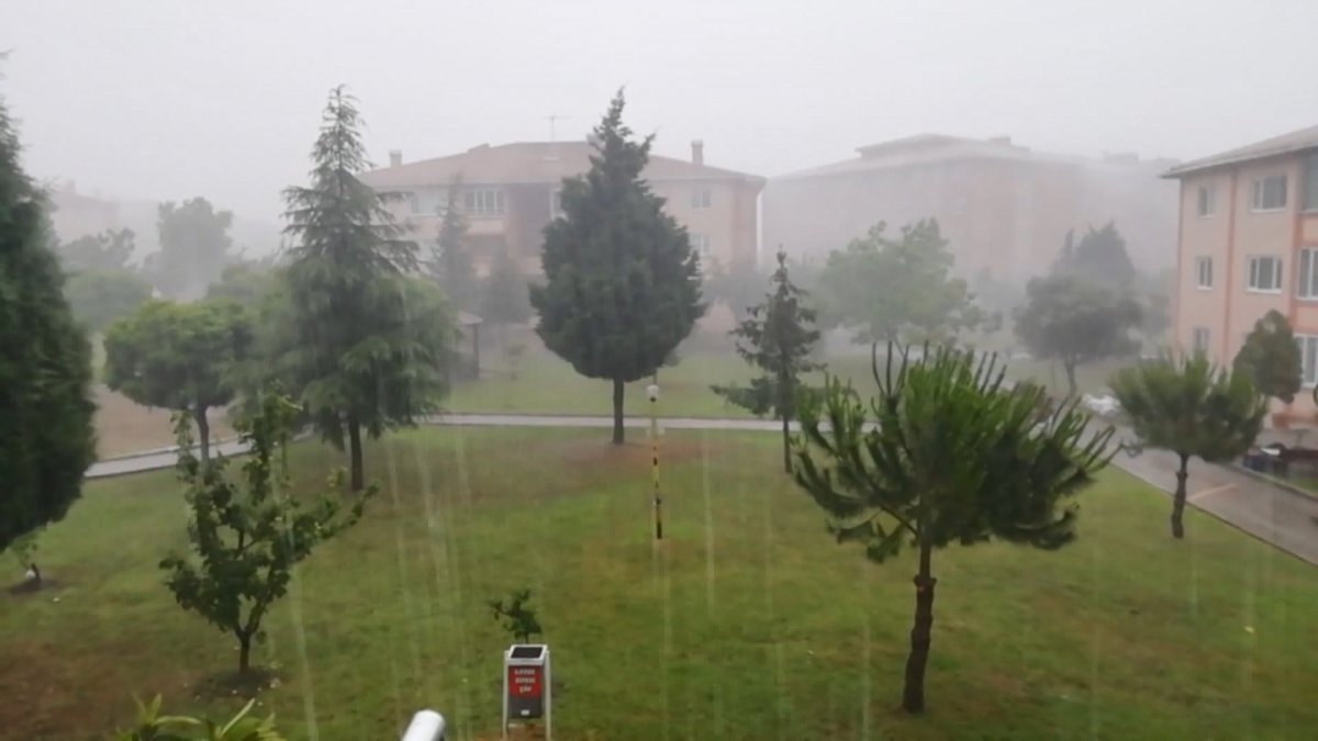 Bursa da sağanak yağış etkili oldu  #5
