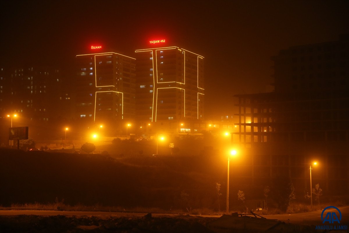 Mardin’de toz fırtınası şehri sardı #4