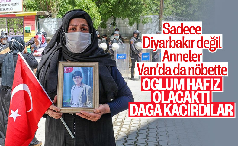 Vanlı ailelerin HDP binası önündeki nöbeti