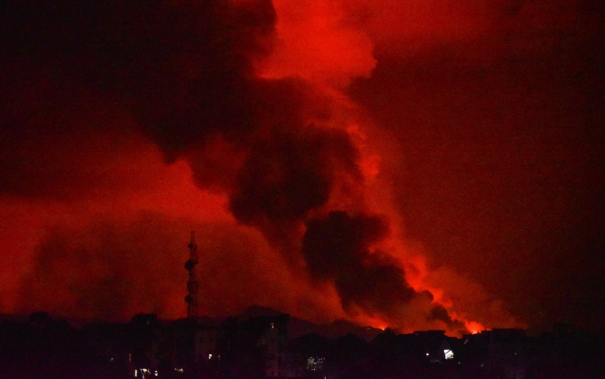 Africa's most active volcano Nyiragongo erupted in Congo #2