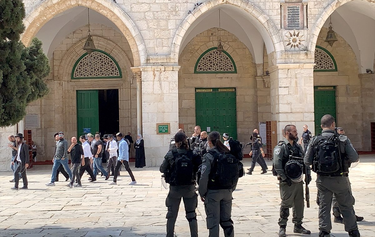 Jewish settlers raid Al-Aqsa Mosque #2