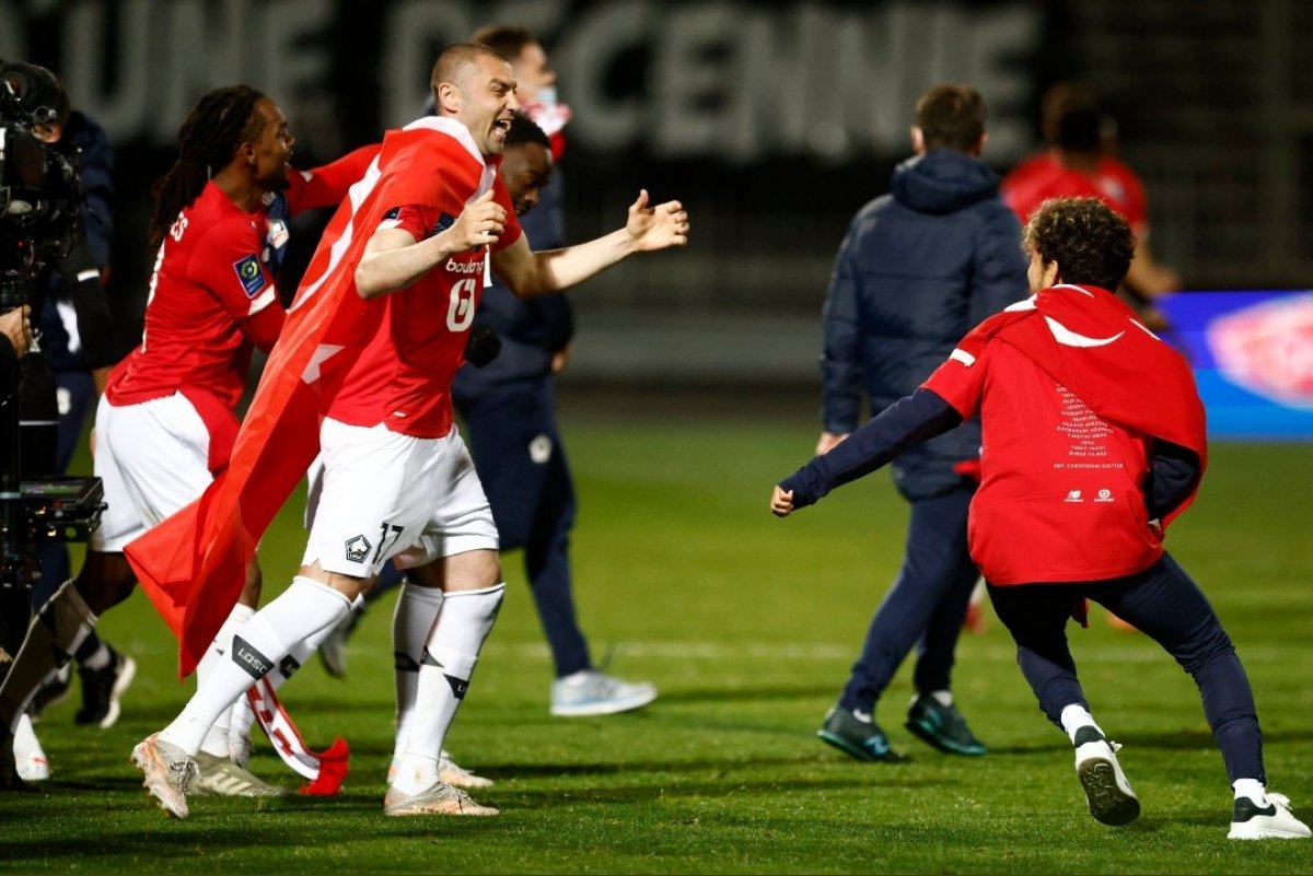 Lille, Fransa Ligue 1’de şampiyon oldu #3