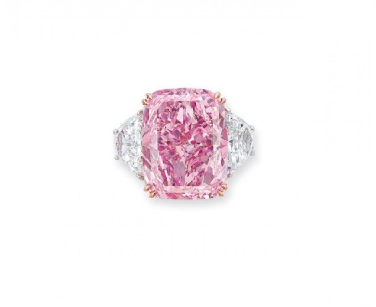 Diamond named Sakura sold for $29.3 million in Hong Kong #4