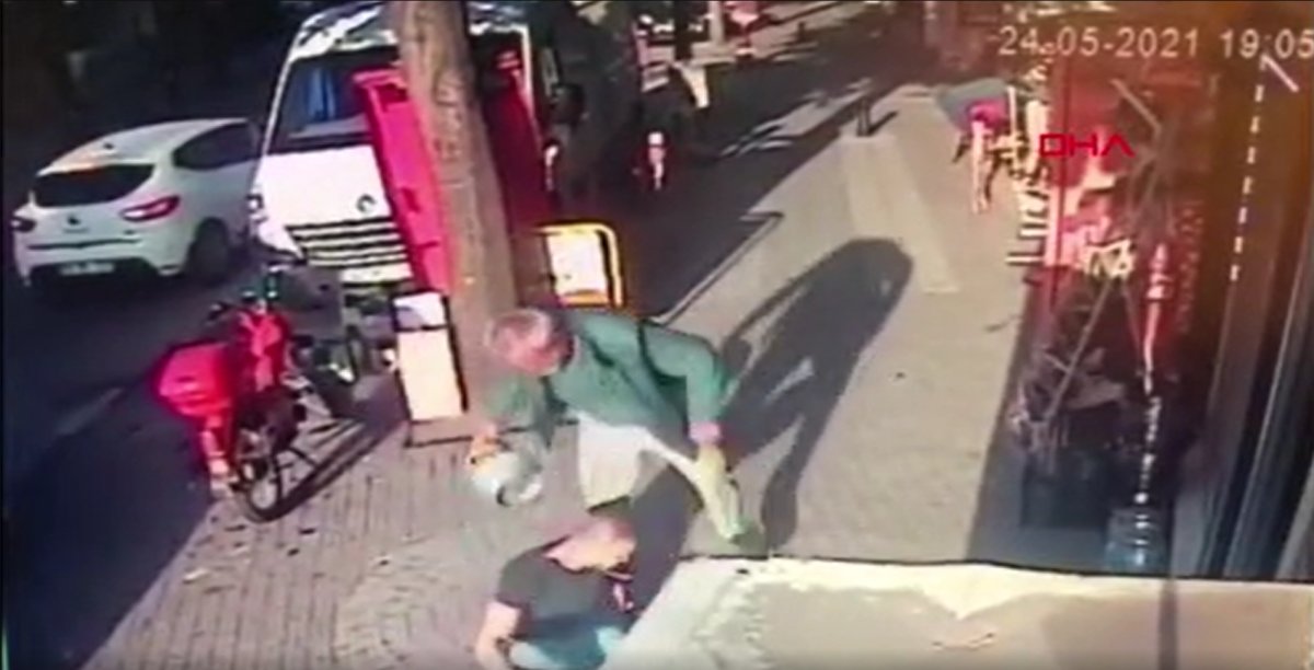 İstanbul’da, kendisine saldıran adamı piknik tüpü ile darbetti #1