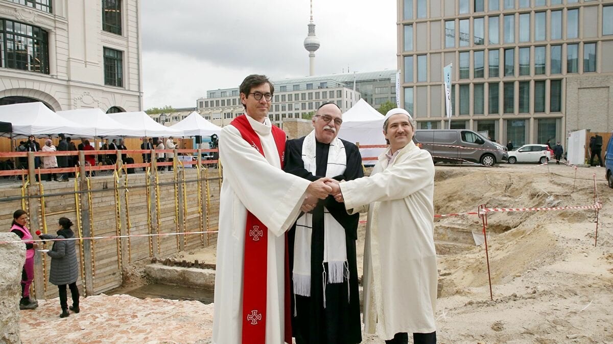 The foundation of the project supported by FETO was laid in Germany #2