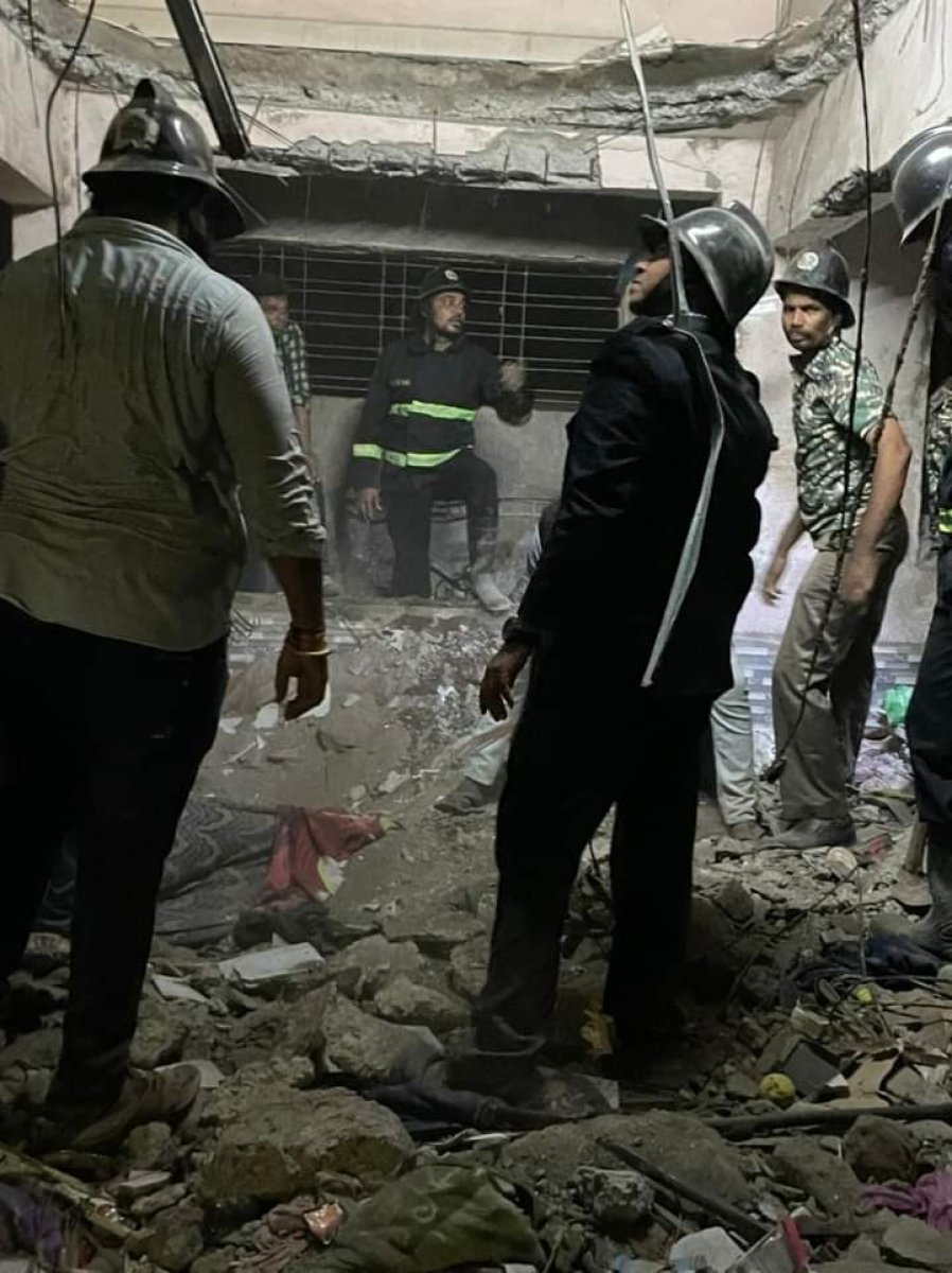Building collapses in India: At least 7 dead #2