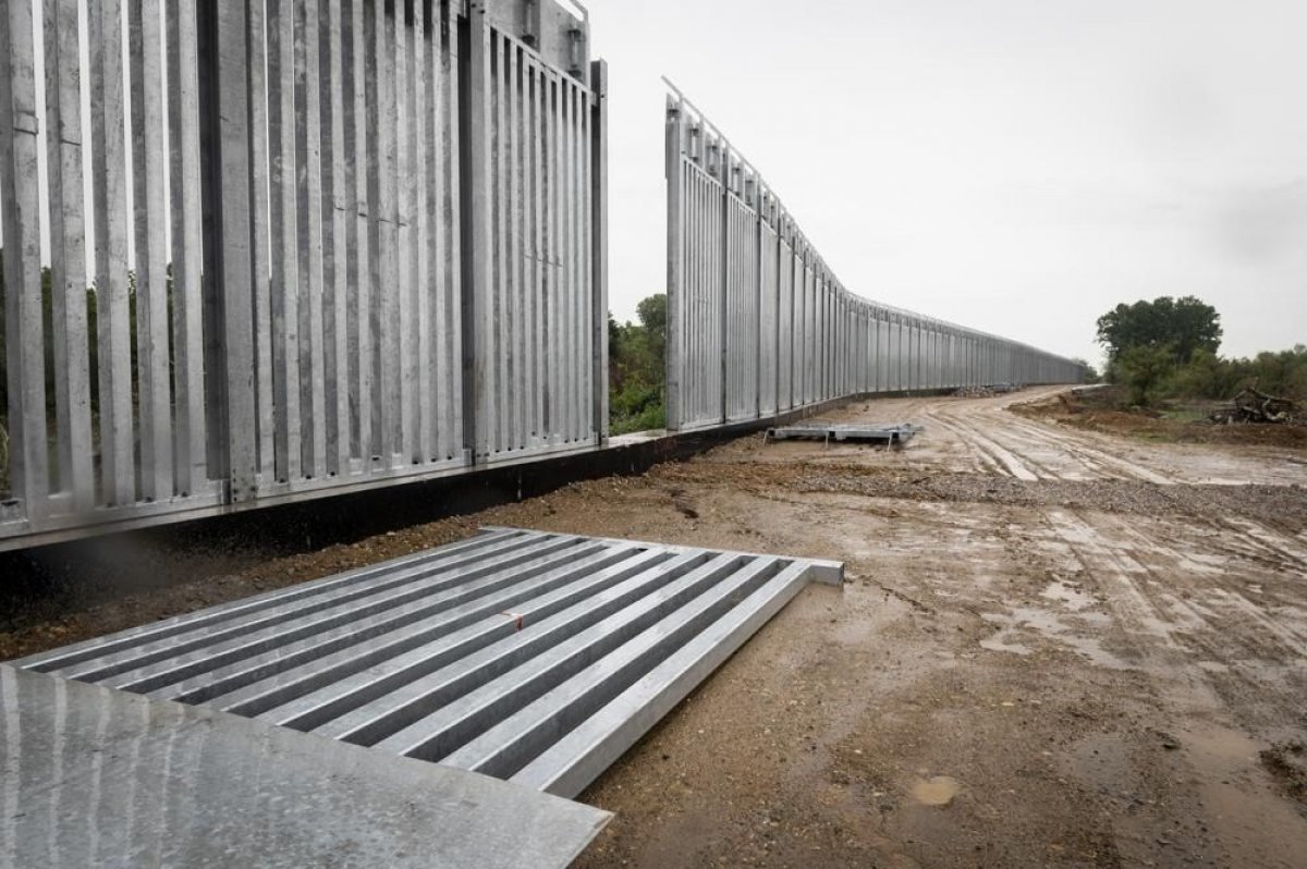 Digital barrier from EU to Turkey-Greece border #8