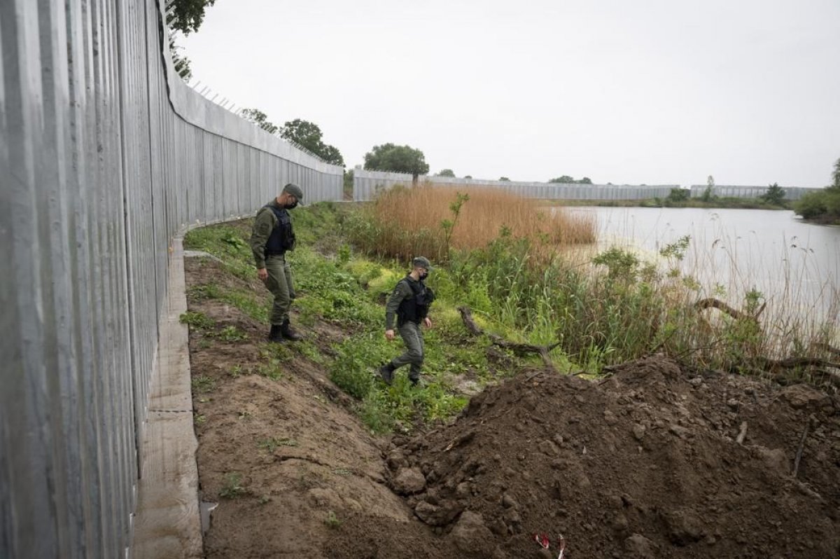 Digital barrier from EU to Turkey-Greece border #5