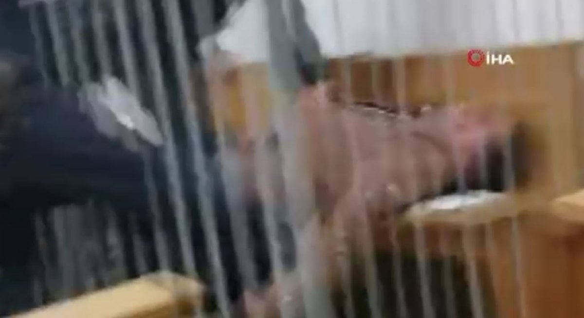 Political prisoner slit his throat in court in Belarus #3