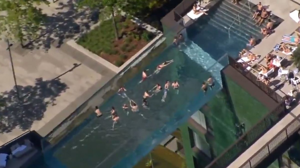 Visitors flock to the world’s first see-through pool in London