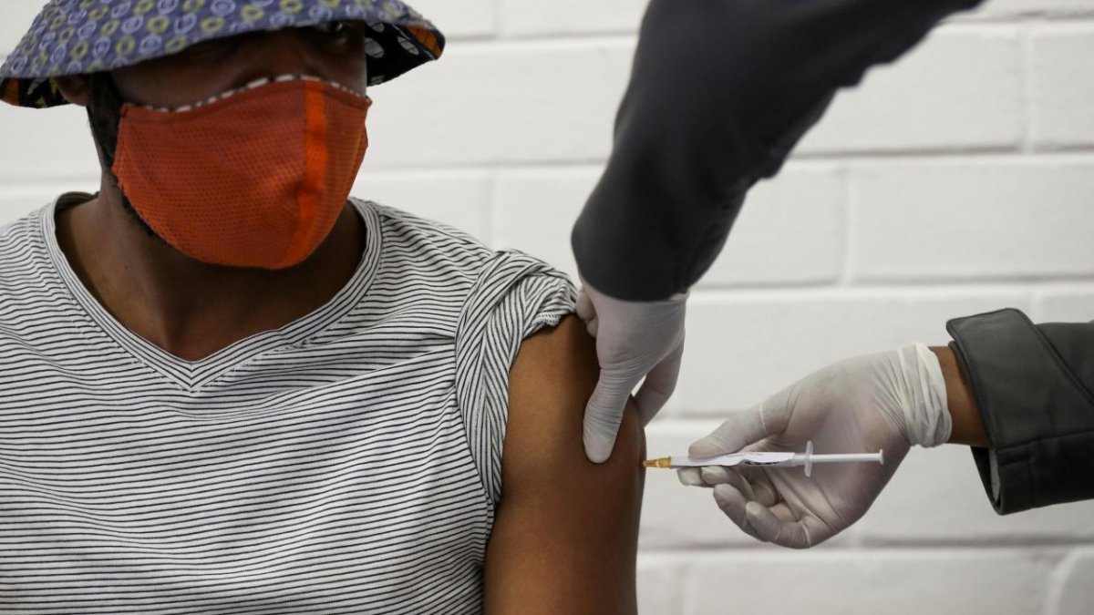 WHO: Coronavirus vaccine shipments to Africa come to a standstill