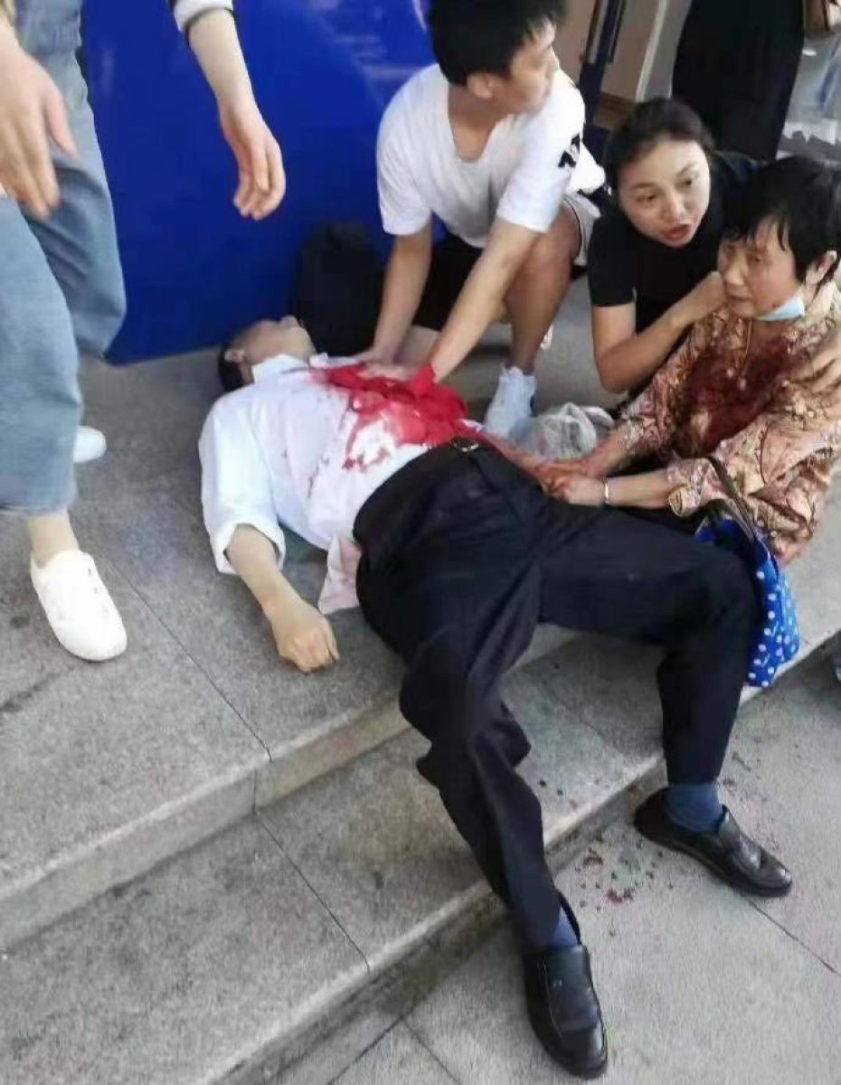 Knife attack in China: 5 dead, 15 injured #2