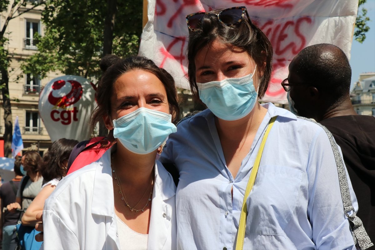 Psychologists staged a demonstration in France #2