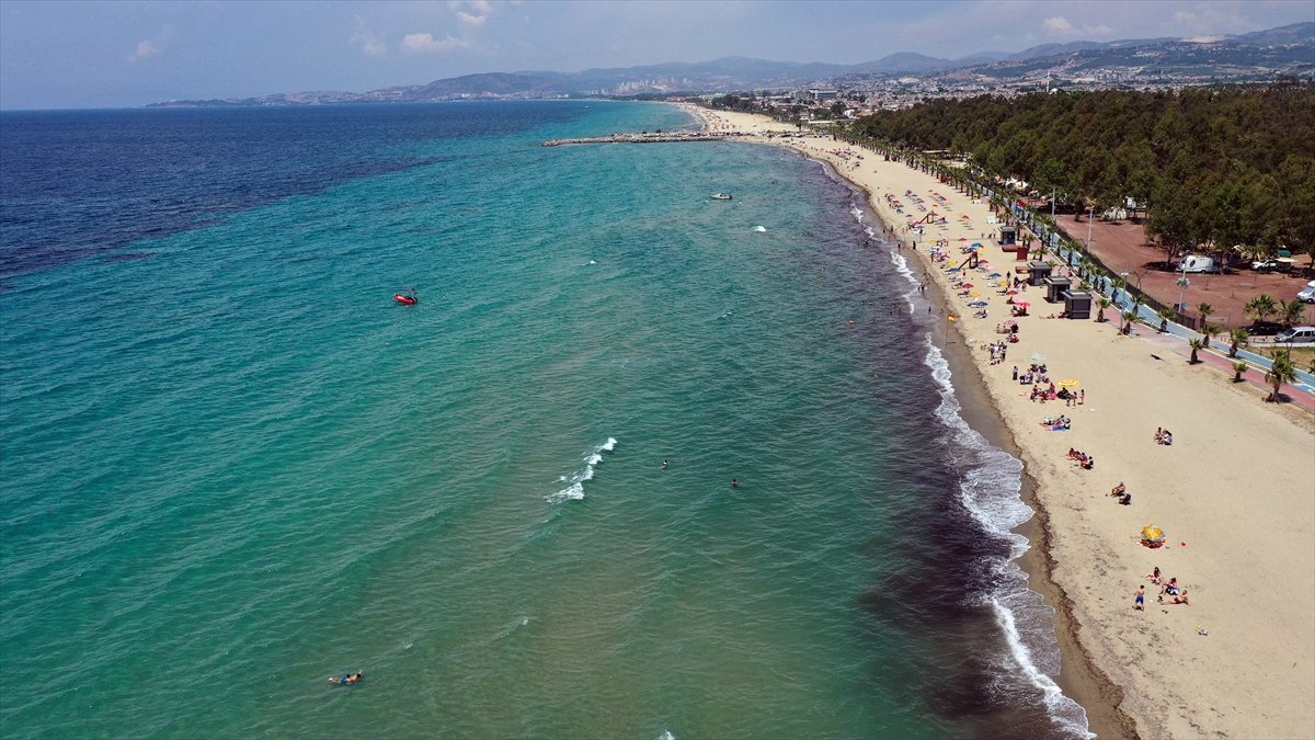 Kuşadası ve Didim sahillerinde yoğunluk #1
