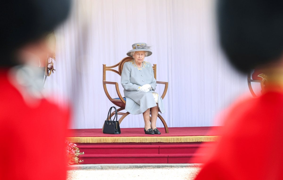 Birthday celebration for Queen Elizabeth caught in epidemic measures #7