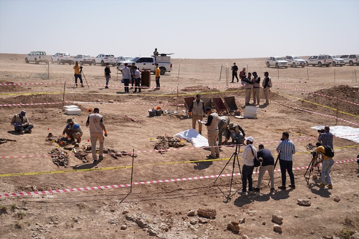 Two mass graves of 500 people killed by DAESH found in Iraq #15