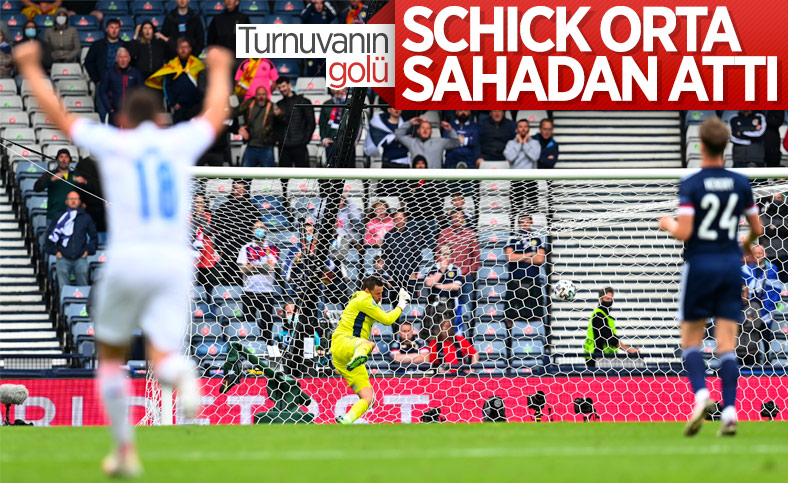 Patrick Schick orta sahadan gol attı