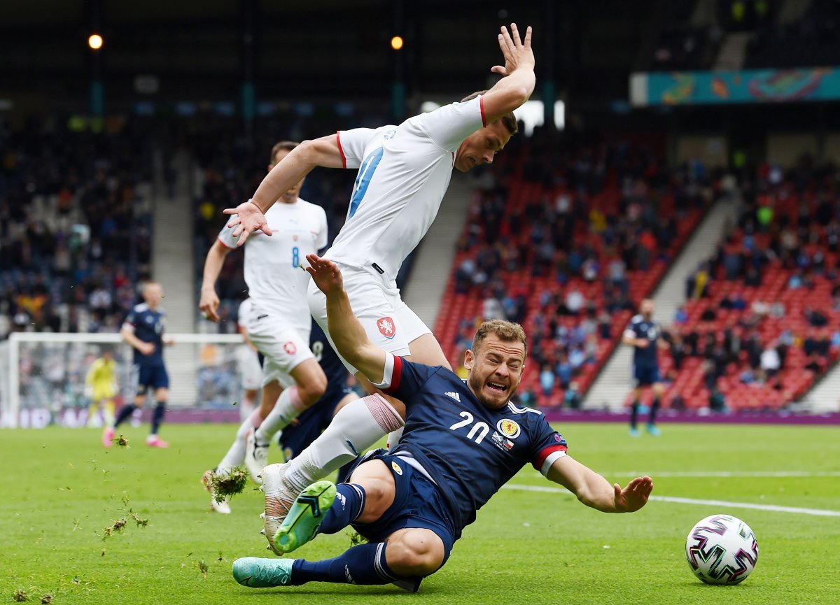 Çekya, İskoçya yı 2 golle mağlup etti #7