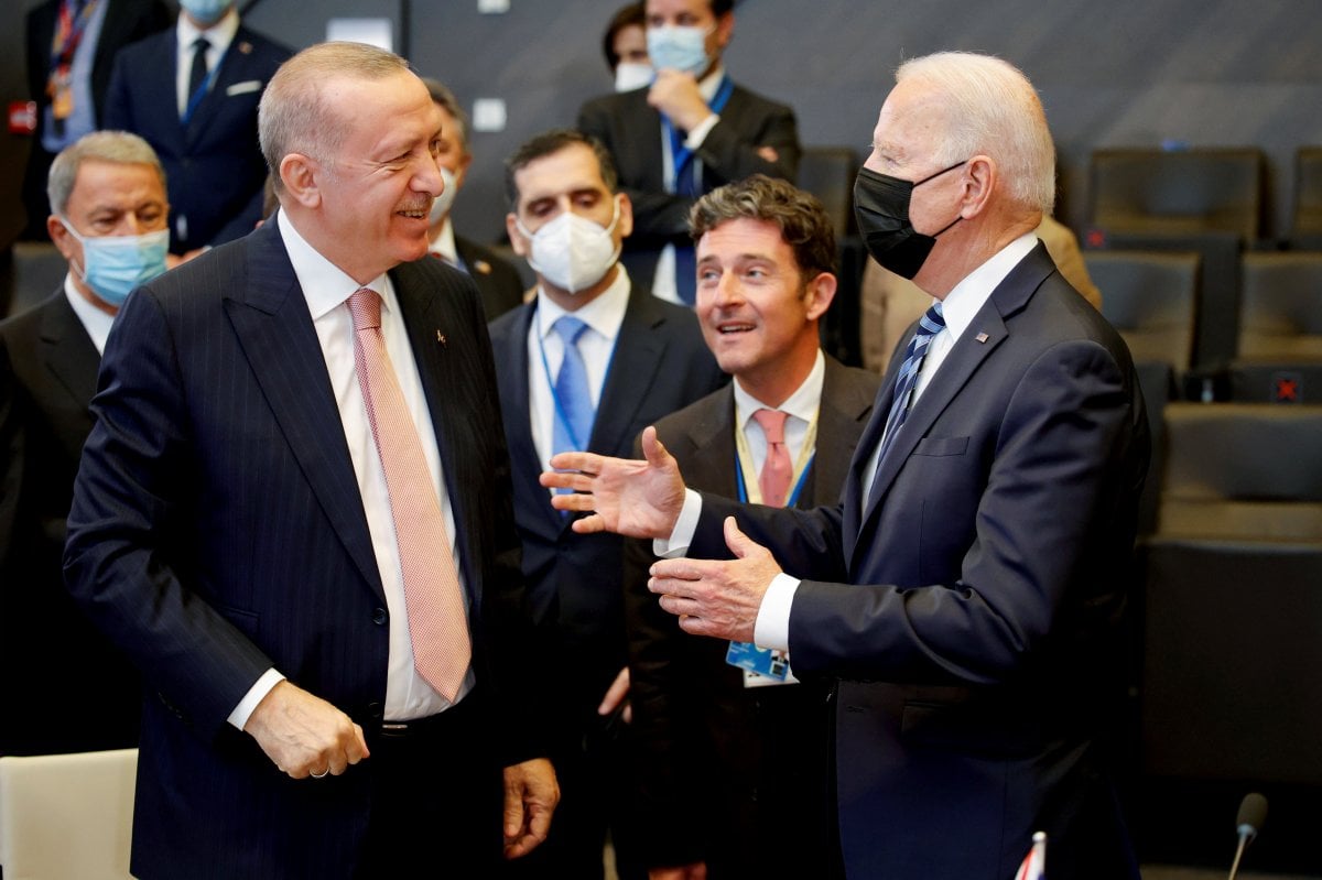 Cumhurbaşkanı Erdoğan ve Joe Biden dan ayaküstü sohbet #1