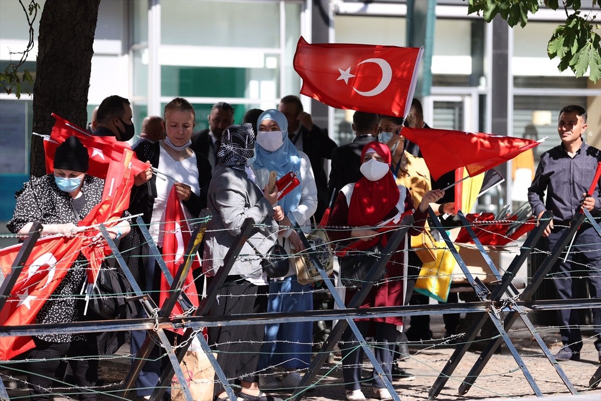 Show of love to President Erdogan in Brussels #6