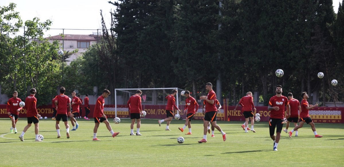 Galatasaray yeni sezon çalışmalarına başladı #1