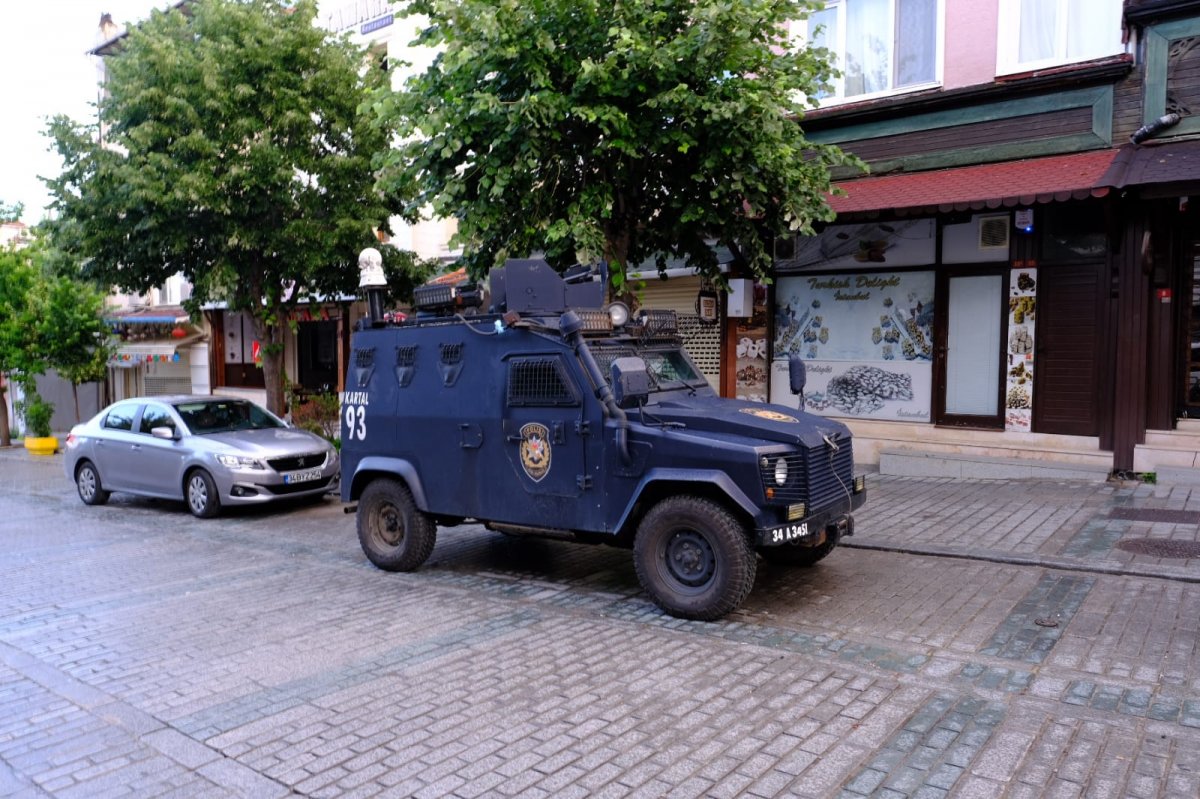 İstanbul’da polis kapıdaki sahte mühür oyununu bozdu #5