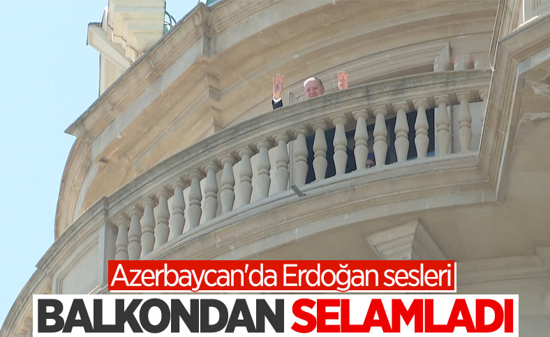 Cumhurbaşkanı Erdoğan, Türk taraftarı selamladı