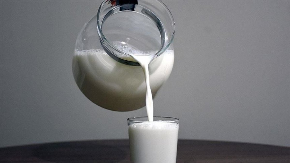 Whole and skim milk: Which is healthier #3