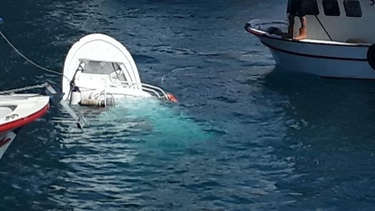 Yavuz Sultan Selim Köprüsü altında, balıkçı teknesine gemi çarptı #3