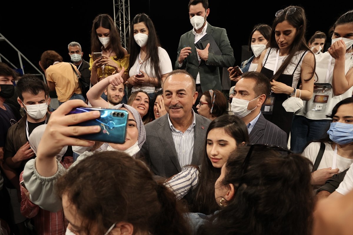 Çavuşoğlu: Dendias ın içinde kalmış ki her gün Türkiye hakkında konuşuyor #3