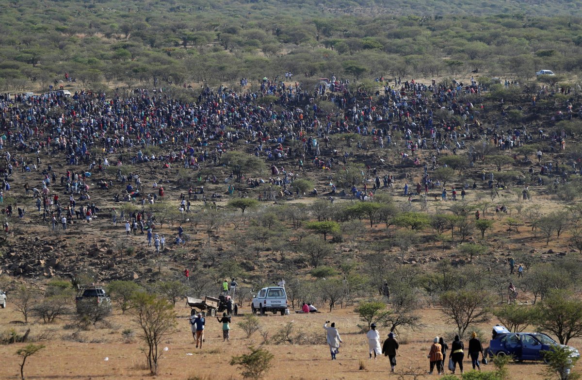 Güney Afrika da keşfedilen taşların kuvars kristalleri olduğu belirlendi #7