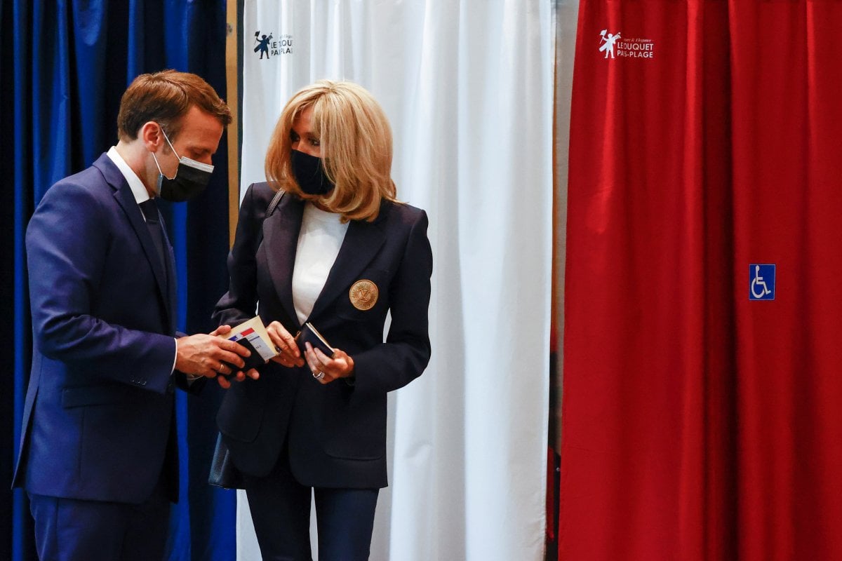 Macron and Le Pen failed in regional elections in France #2
