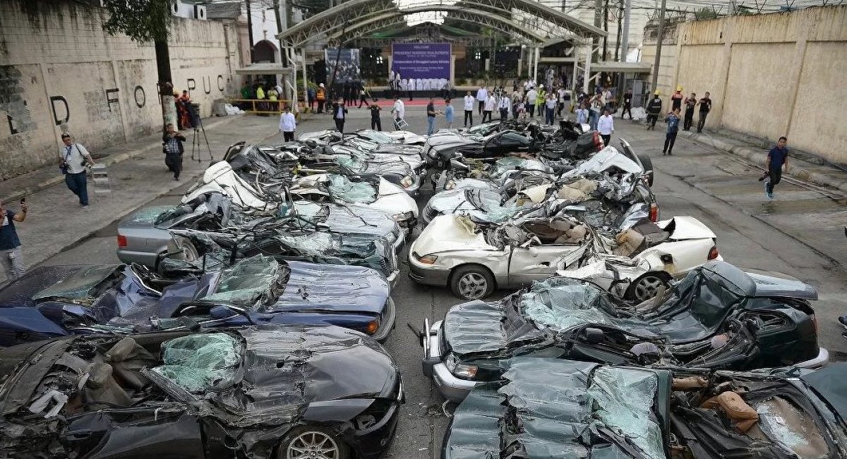 21 illegal luxury vehicles worth 1.2 million destroyed in Philippines #4