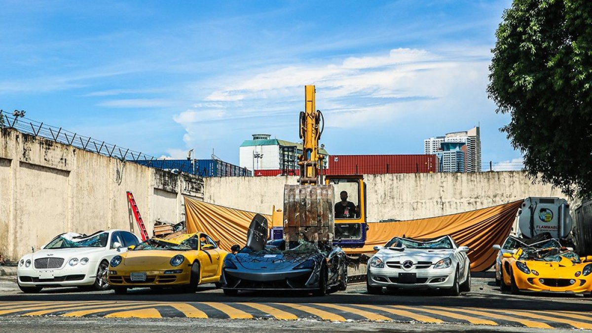 21 illegal luxury vehicles worth 1.2 million destroyed in Philippines #1