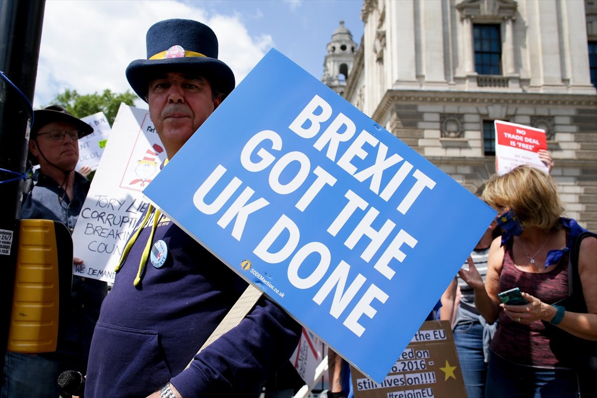 Brexit opponents gather in London #6