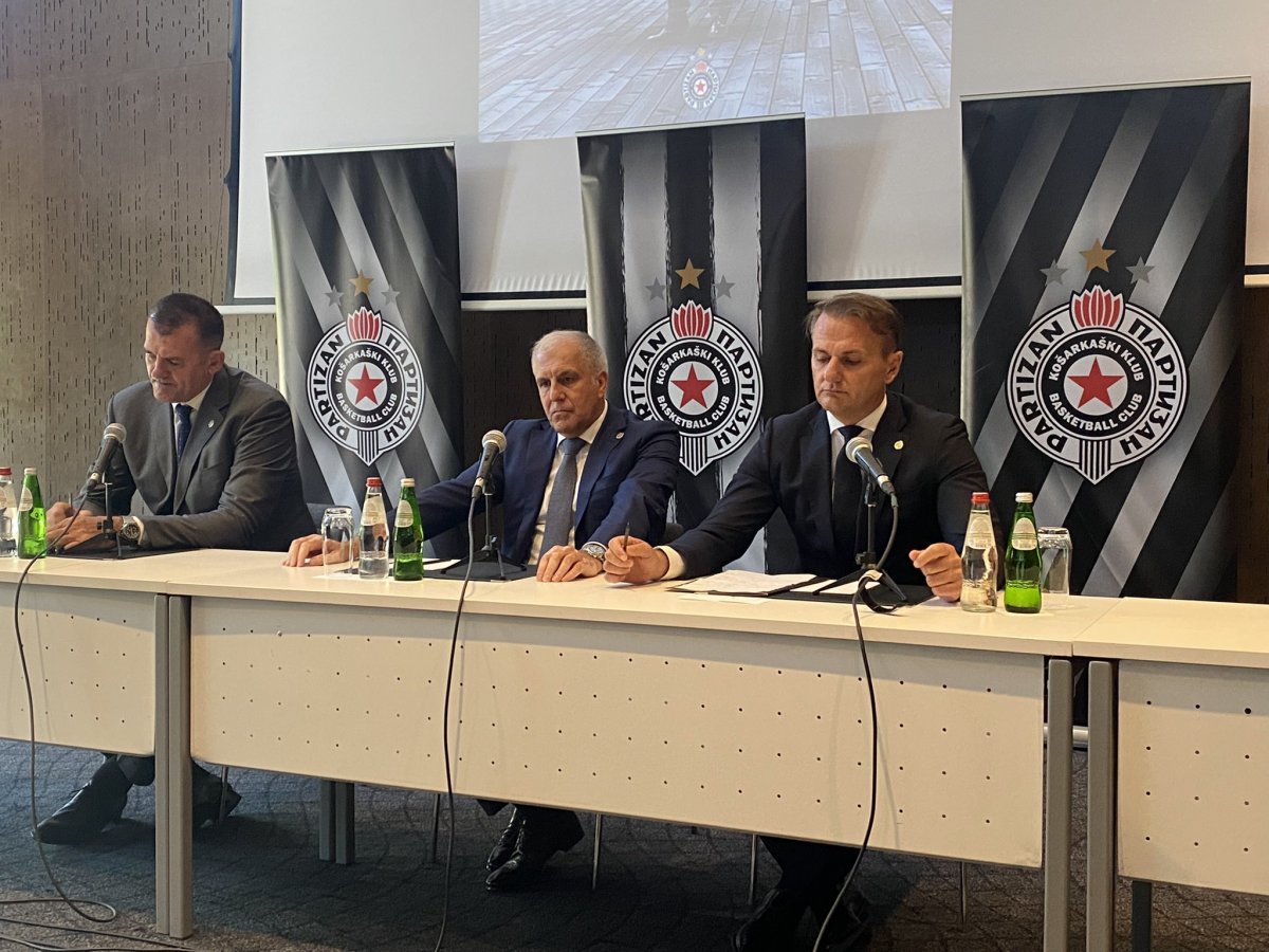 Zeljko Obradovic resmen Partizan'da
