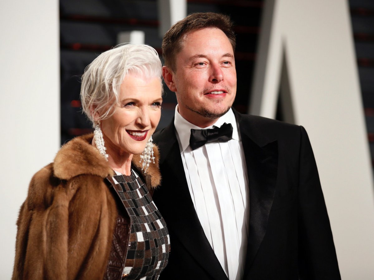 Maye Musk celebrated her son Elon Musk's birthday with a photo #3