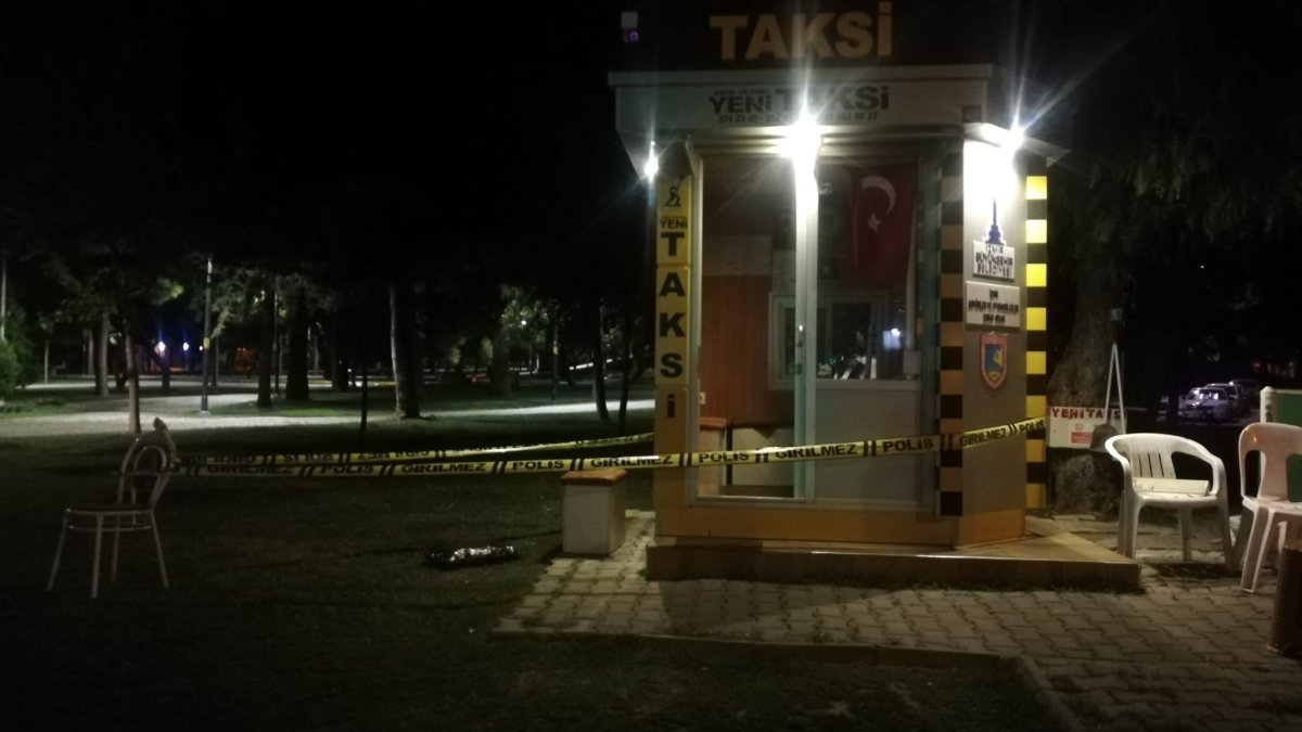 İzmir'de tartıştıkları kişiyi pala ile yaraladılar