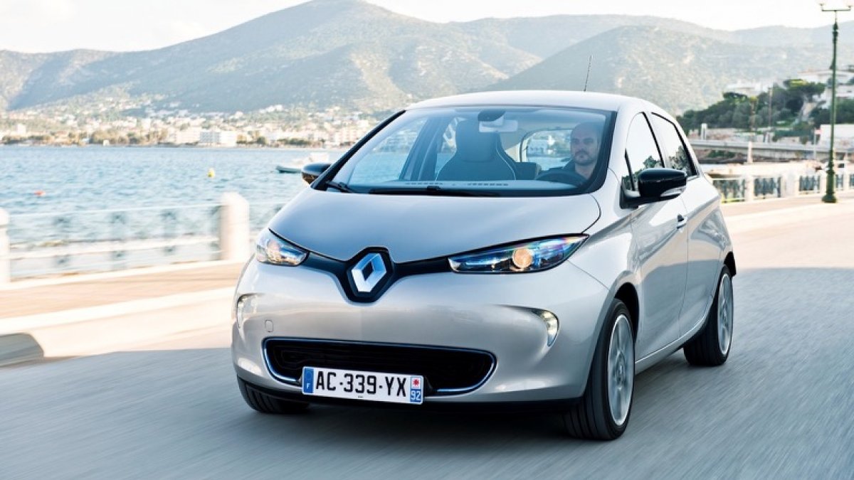 RENAULT