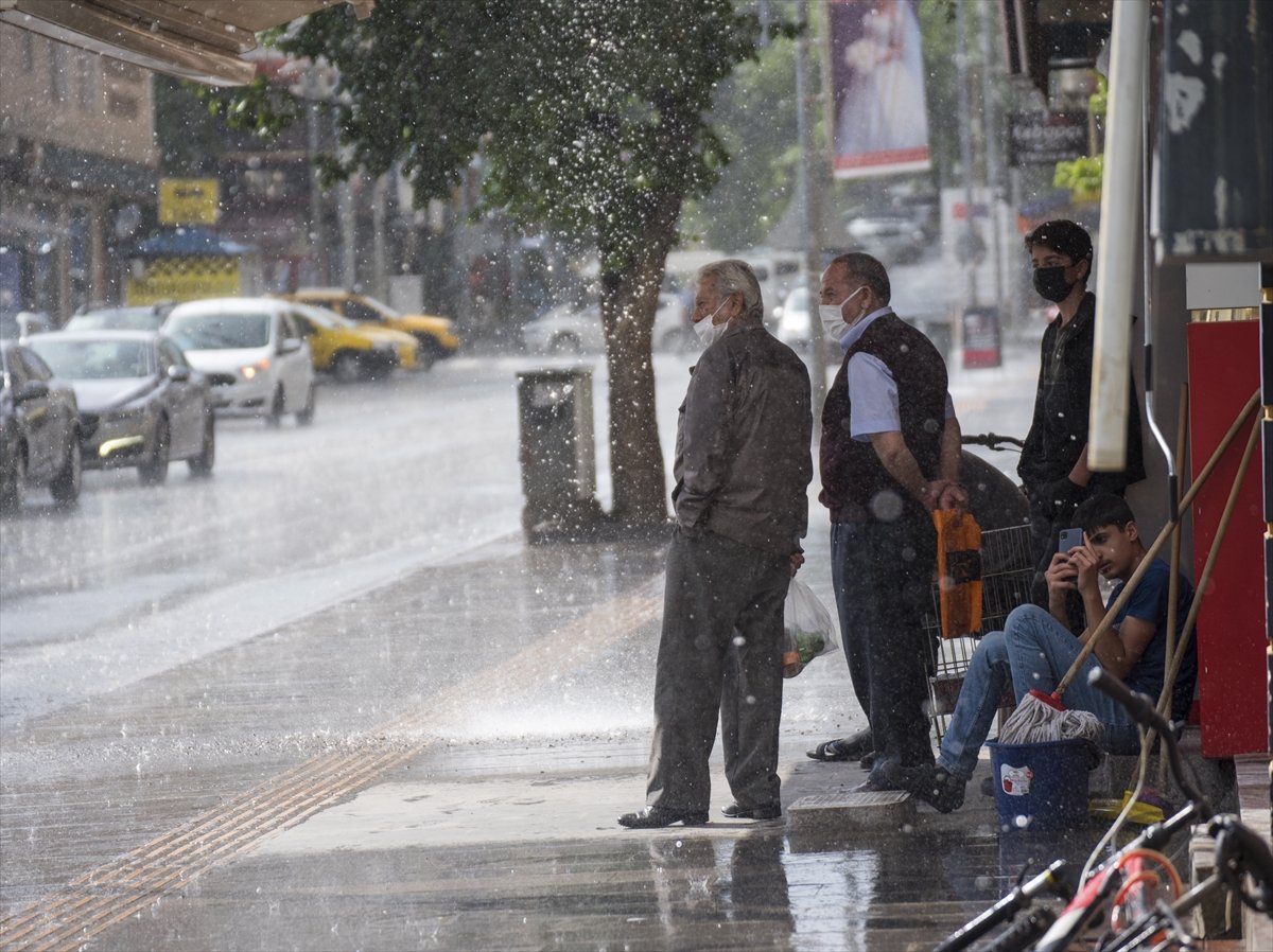 Meteoroloji den sarı kodlu uyarı: İstanbul da sağanak bekleniyor #3