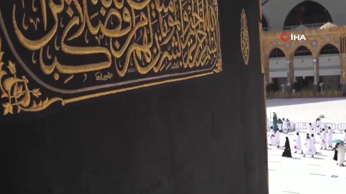 Hajj preparations continue at the Kaaba #2